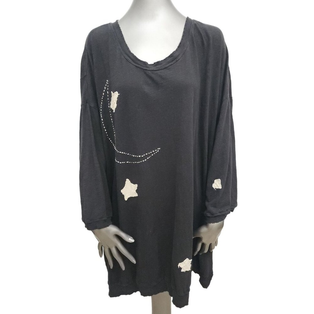 Magnolia Pearl Applique Shirt Top Black Tunic Moon Stars OS
